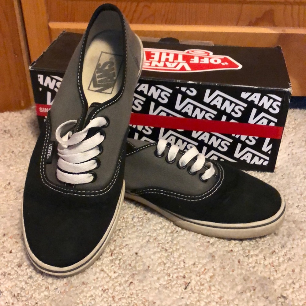 2 tone Black/dark shadow Vans